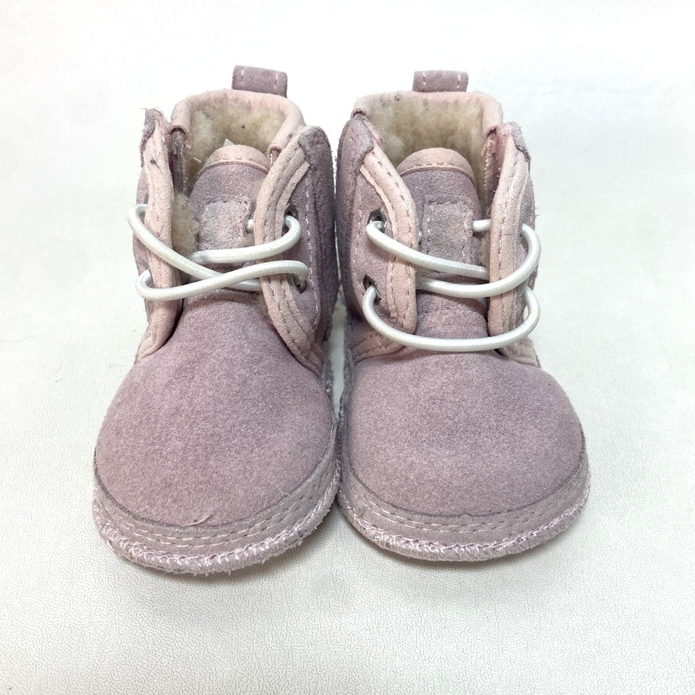 Uggs Neumel‎ Baby Pink Girls Suede Toddler Boots Size 0/1 3-6 Months Booties